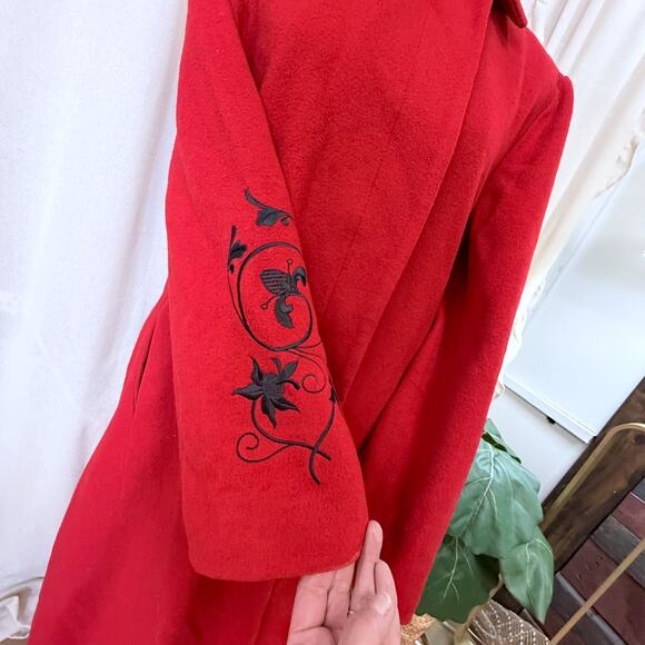 Vintage Harvé Benard Red Wool Trench Coat Embroidered Heritage Old Money Large - Picture 5 of 13
